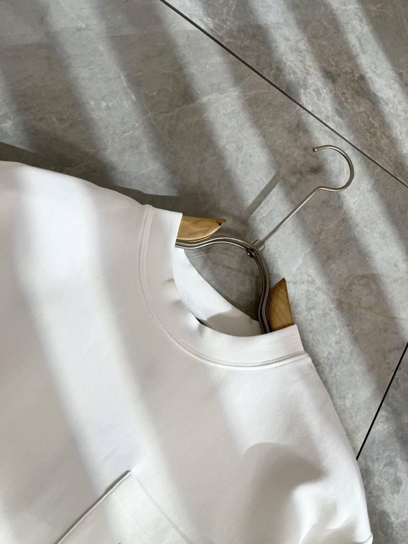 l0vis Vvtt0n t-shirt